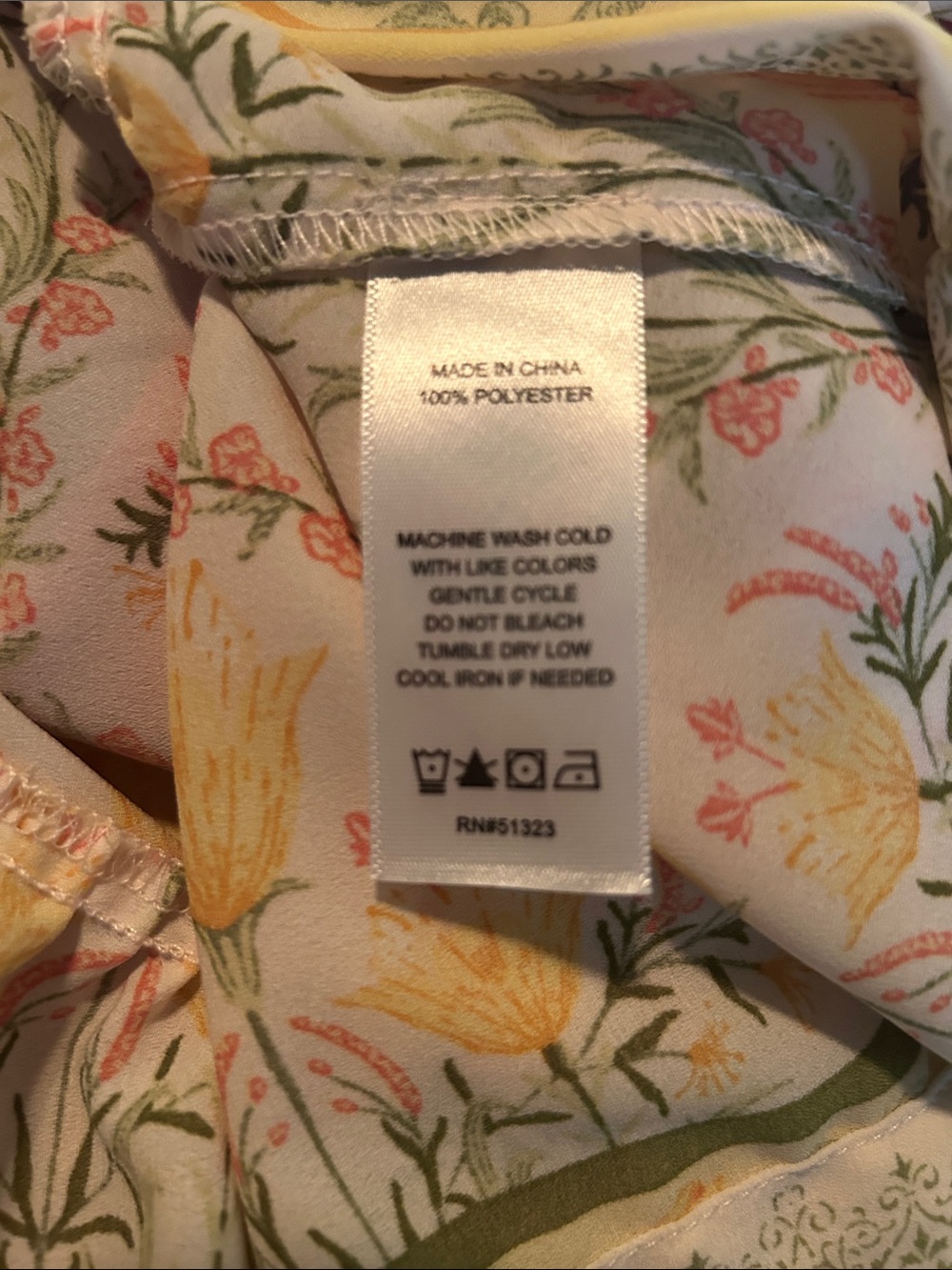 CeCe Yellow & Green Floral Tie-Front blouse. Medium - Picture 4 of 7